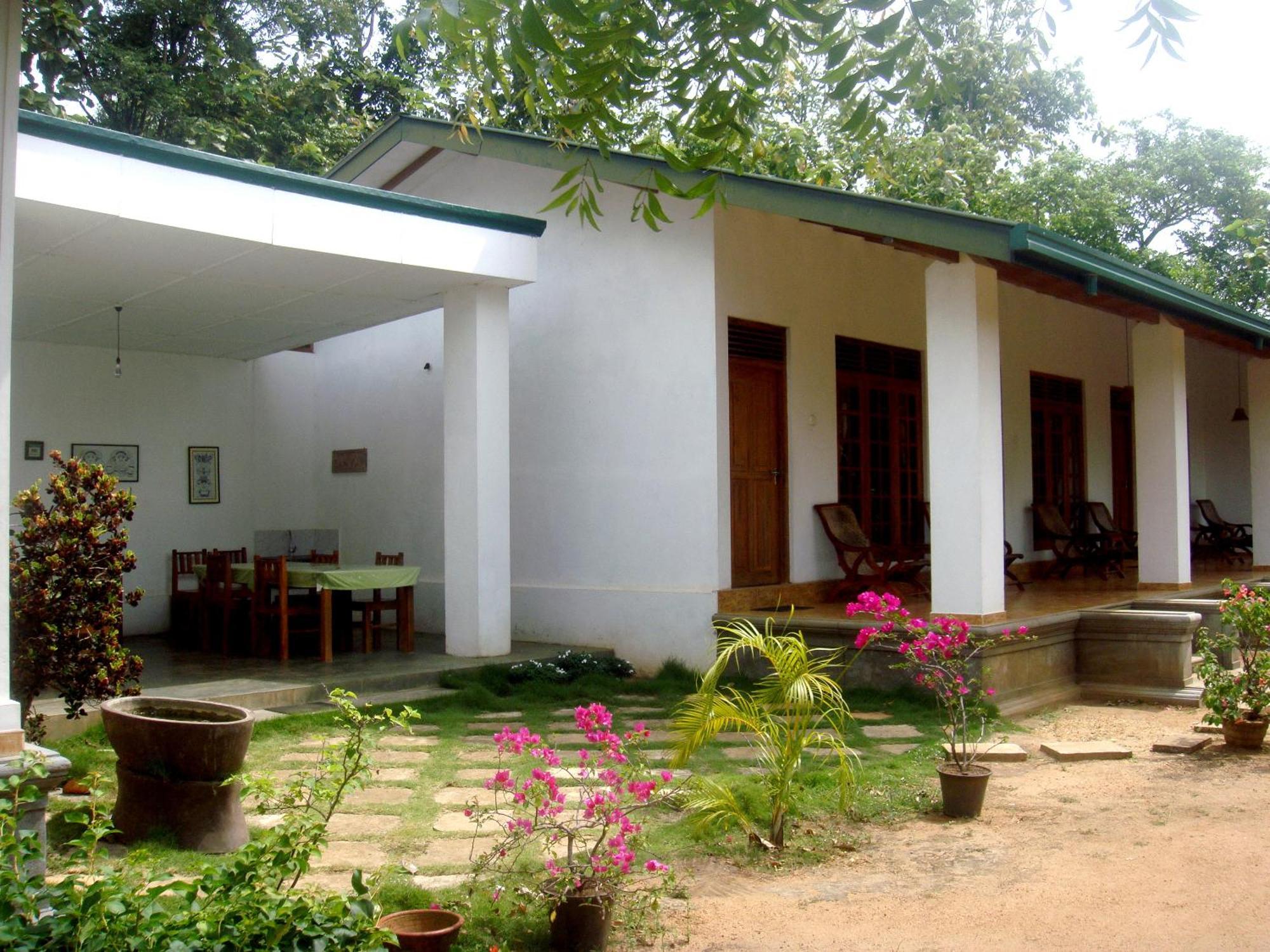Le Grand Meaulnes Hotel Habarana Exterior photo